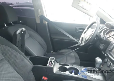 2013 Nissan Rogue Sv z USA, uszkodzony, nr VIN JN8AS5MV1DW110273